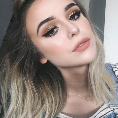 Miss Tracy Schmidt I VonRueden